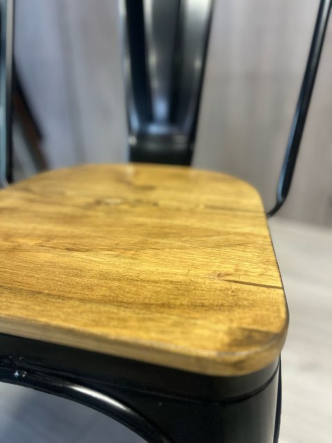 Krzesło metalowe loft CORSICA NERO OAK TOLIX Krzesło metalowe loft CORSICA NERO OAK TOLIX