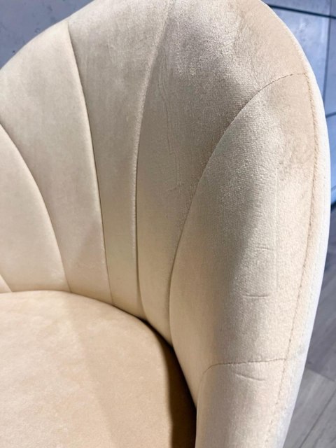 Krzesło tapicerowane CAMILA BEIGE VELVET GOLD Krzesło tapicerowane CAMILA BEIGE VELVET GOLD