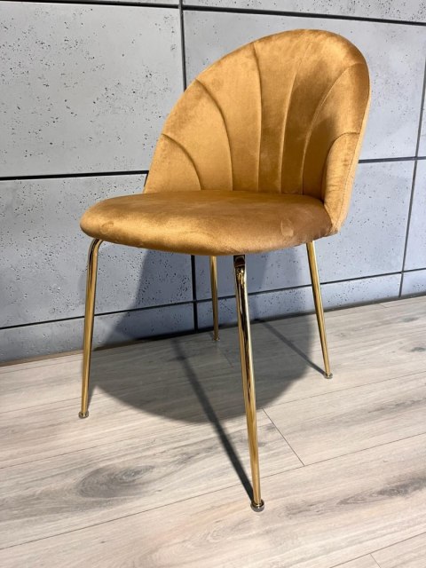 Krzesło tapicerowane CAMILA TRUFLE VELVET GOLD Krzesło tapicerowane CAMILA TRUFLE VELVET GOLD