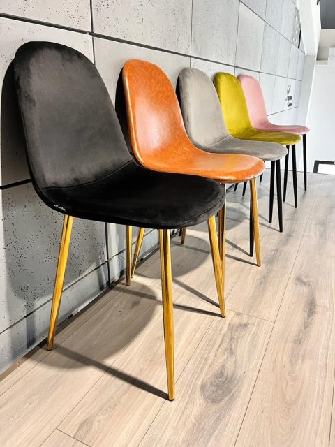 Krzesło tapicerowane GIULIA VELVET BLACK GOLD Krzesło tapicerowane GIULIA VELVET BLACK GOLD