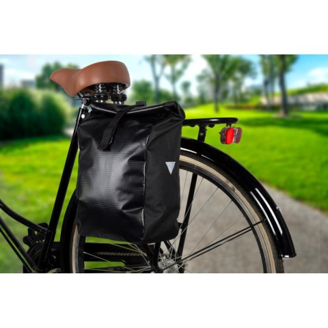 SAKWA TORBA ROWEROWA WODOSZCZELNA TYLNIA NA BAGAŻNIK CZARNA 15L DUNLOP SAKWA TORBA ROWEROWA WODOSZCZELNA TYLNIA NA BAGAŻNIK CZARNA 15L DUNLOP