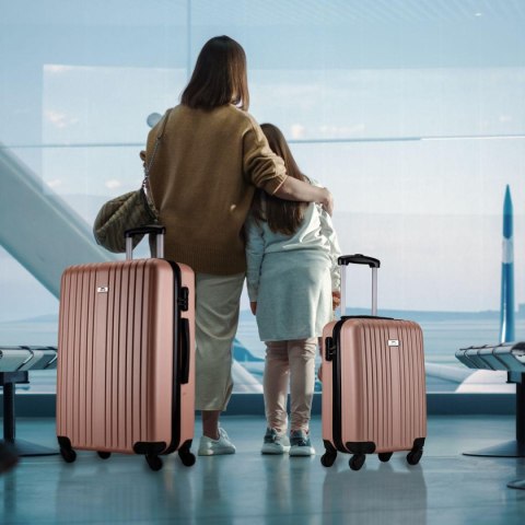 ZESTAW 2 WALIZEK 18 i 26 CALE SLAZENGER ROSE GOLD ZESTAW 2 WALIZEK 18 i 26 CALE SLAZENGER ROSE GOLD