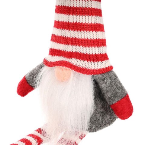 SKRZAT GNOM DEKORACYJNY SIEDZĄCY 30+10 CM Z CZAPKĄ I NÓŻKAMI W PASKI SKRZAT GNOM DEKORACYJNY SIEDZĄCY 30+10 CM Z CZAPKĄ I NÓŻKAMI W PASKI