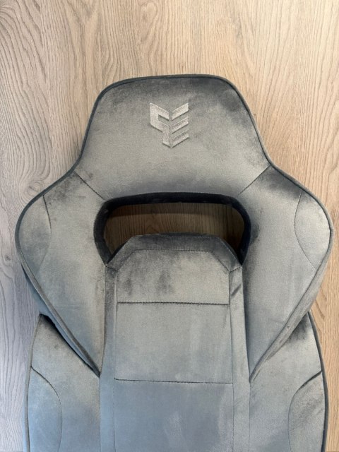 Fotel obrotowy do biurka TITAN GREY ALCANTARA PRO Fotel obrotowy do biurka TITAN GREY ALCANTARA PRO